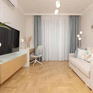  Apartament Bright Kasprzaka Wola Near Metro Station By Renters Polska