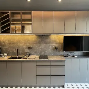  Apartment Konarskiego